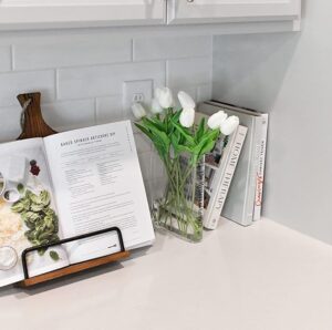Acrylic Bookend Vase - Image 4